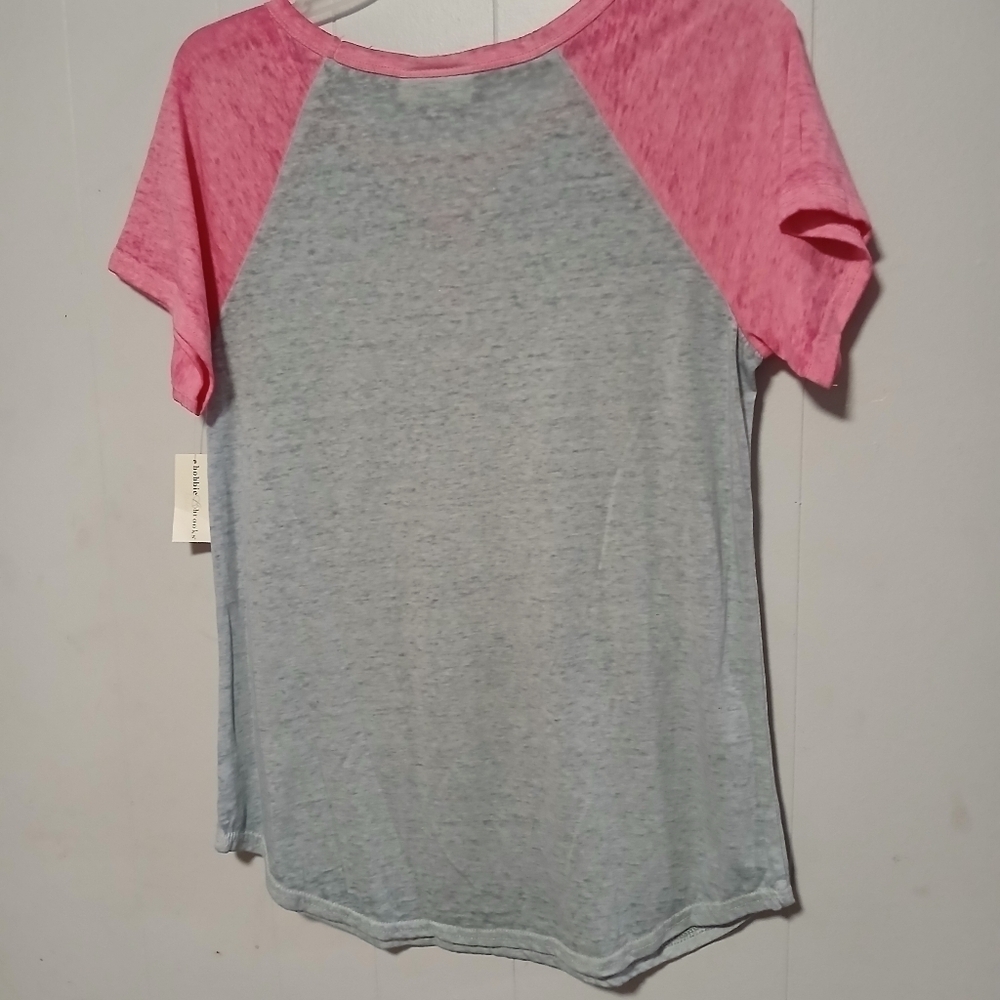 Bobbie Brooks NWT ladies short sleeve Pullover top. Size Medium. - Picture 3 of 7